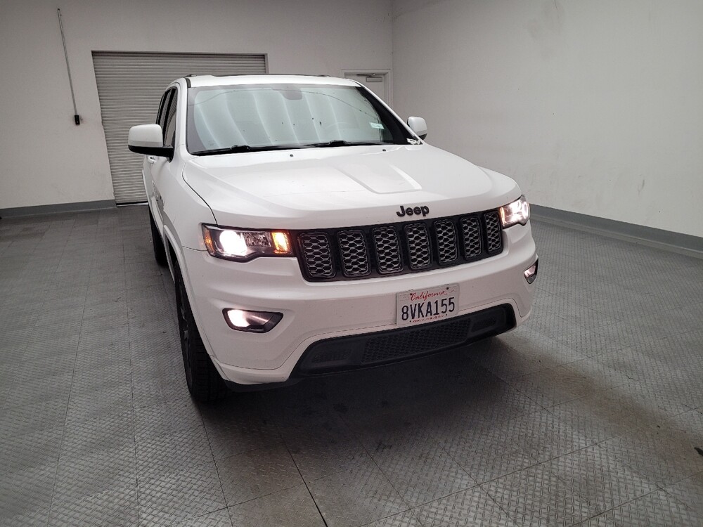 2017 Jeep Grand Cherokee in Downey, CA 90241 - 18140777 14