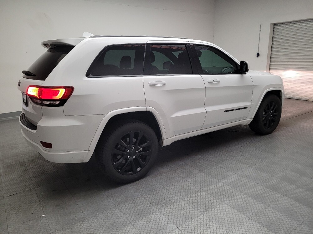 2017 Jeep Grand Cherokee in Downey, CA 90241 - 18140777 10