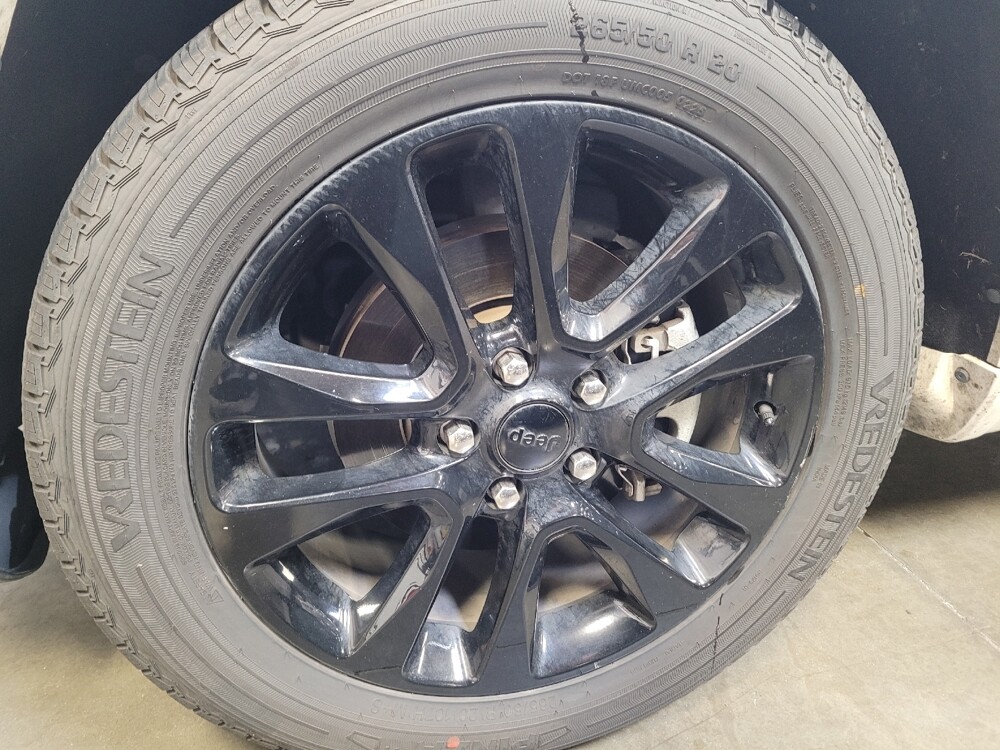 2017 Jeep Grand Cherokee in Downey, CA 90241 - 18140777 31