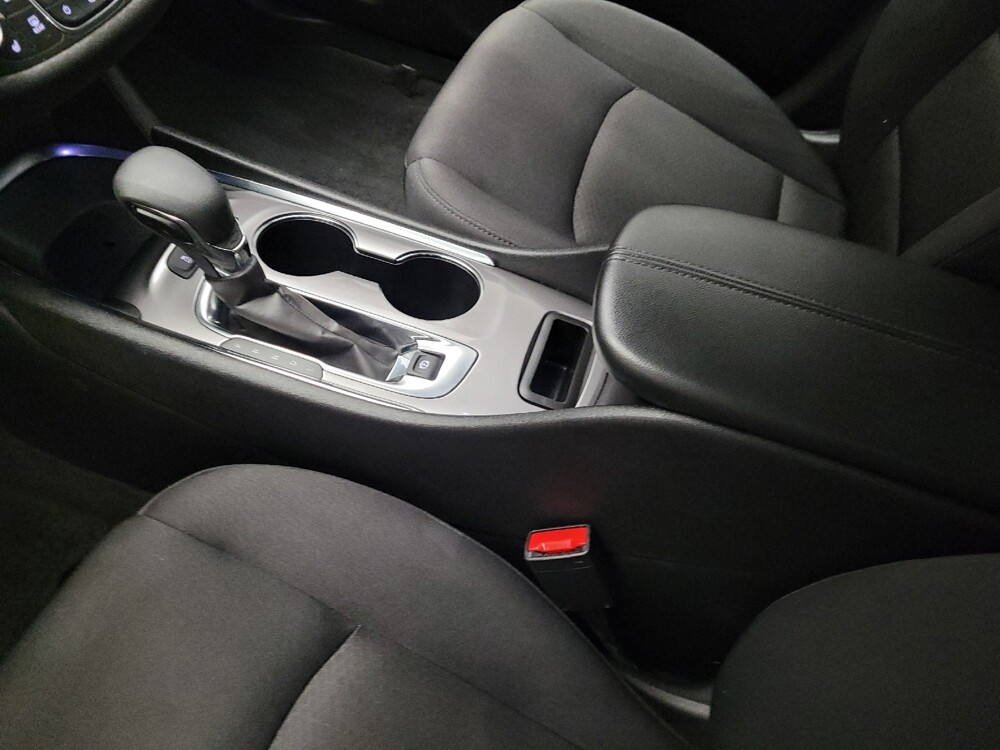 2025 Chevrolet Malibu in Downey, CA 90241 - 18140782 26