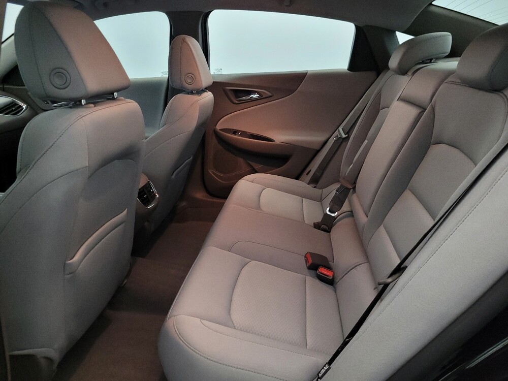 2020 Chevrolet Malibu in Glen Burnie, MD 21061 - 18140785 18