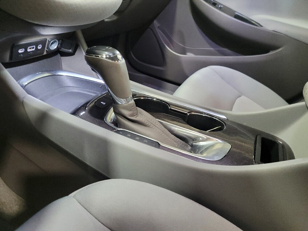 2020 Chevrolet Malibu in Glen Burnie, MD 21061 - 18140785 26