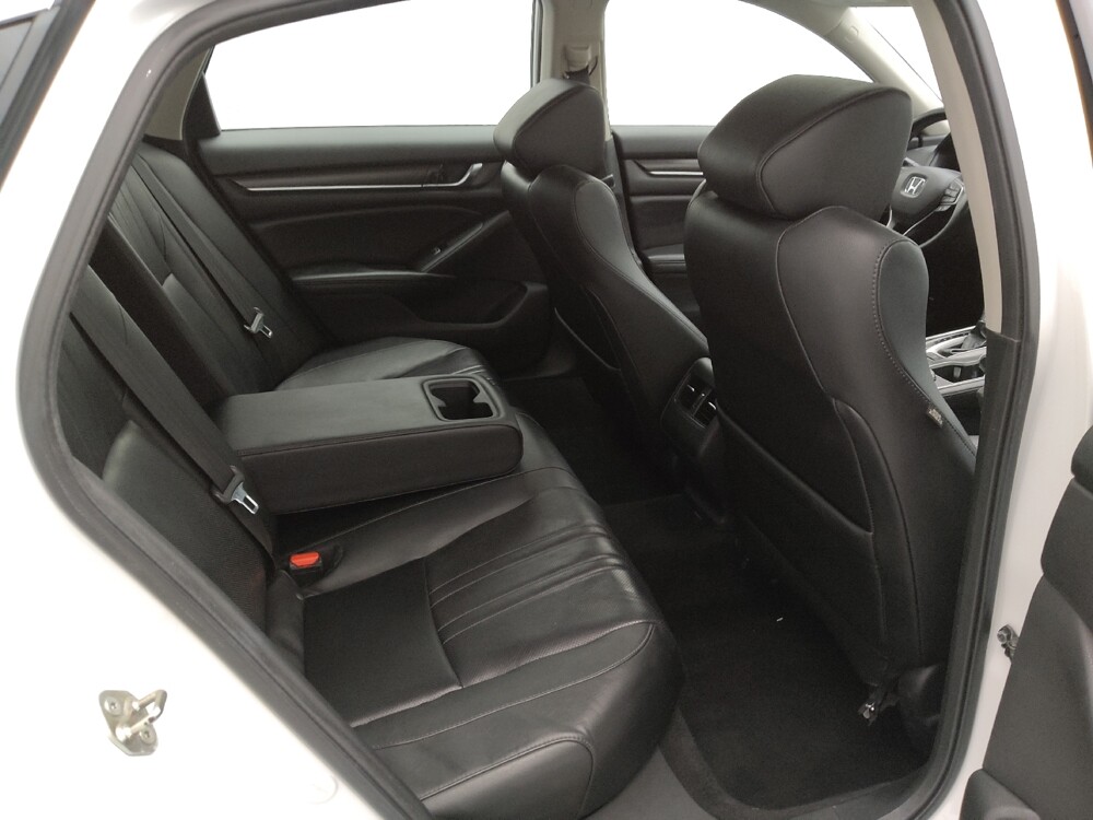 2019 Honda Accord in Gladstone, MO 64118 - 18140787 19
