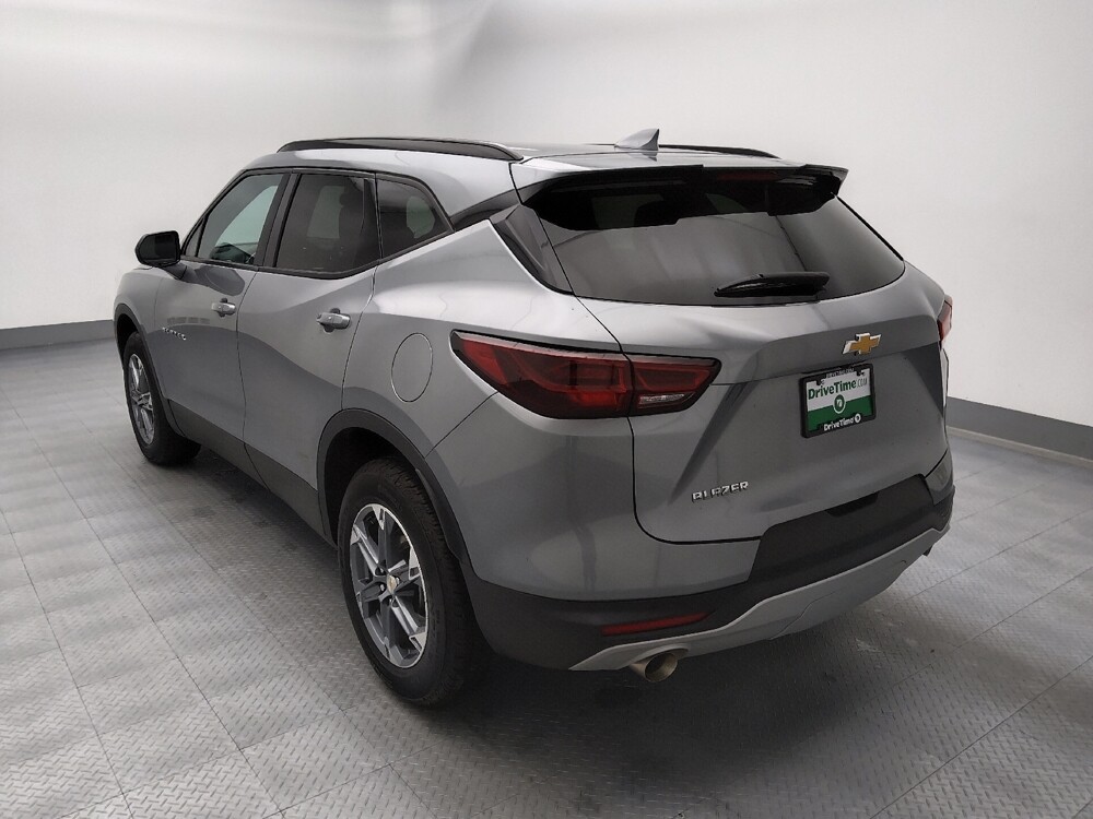 2024 Chevrolet Blazer in Springfield, MO 65807 - 18140792 5