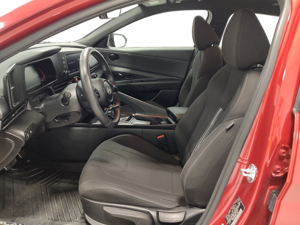 2025 Hyundai Elantra in Columbus, OH 43231 - 18140795 17