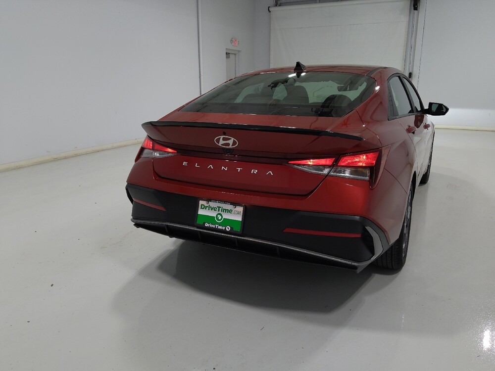 2025 Hyundai Elantra in Columbus, OH 43231 - 18140795 7