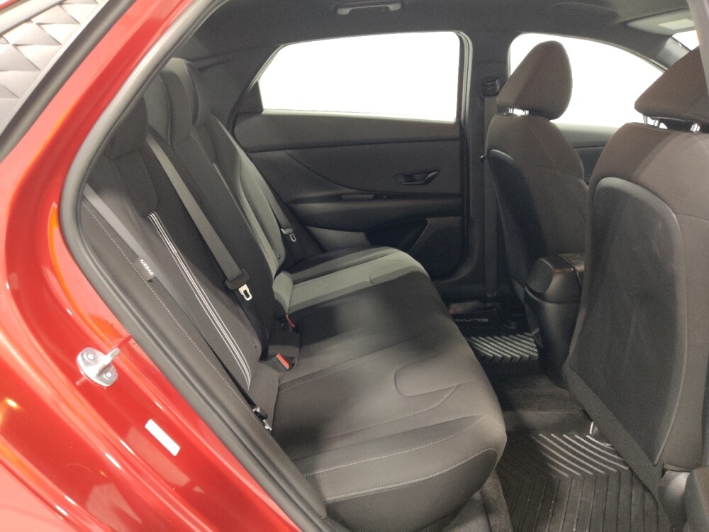 2025 Hyundai Elantra in Columbus, OH 43231 - 18140795 19