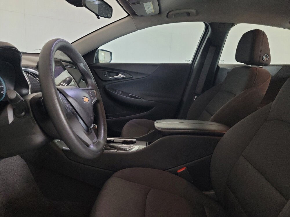 2020 Chevrolet Malibu in Arlington, TX 76011 - 18140806 17