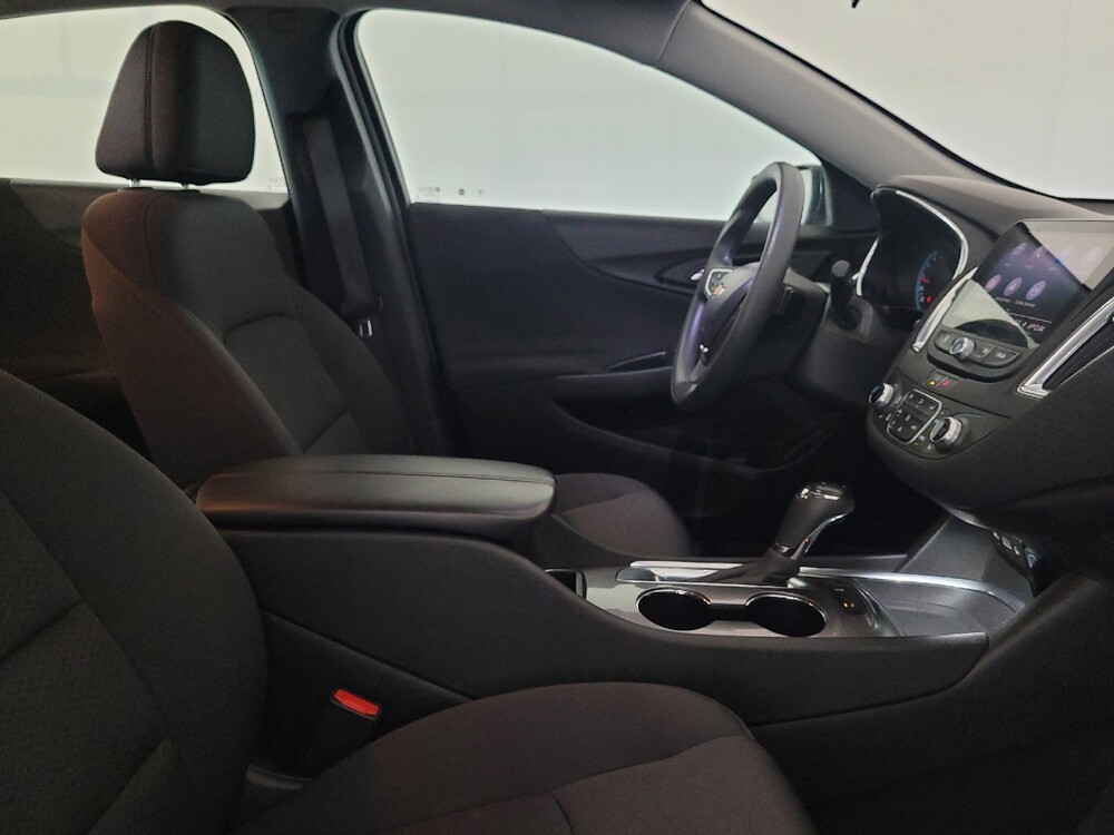 2020 Chevrolet Malibu in Arlington, TX 76011 - 18140806 21