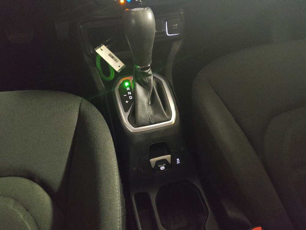 2020 Jeep Renegade in Union City, GA 30291 - 18140808 26
