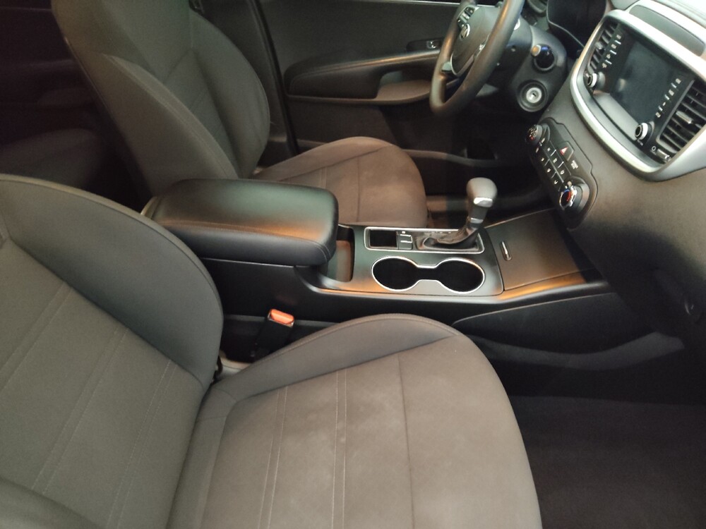 2019 Kia Sorento in Clearwater, FL 33764 - 18140812 21