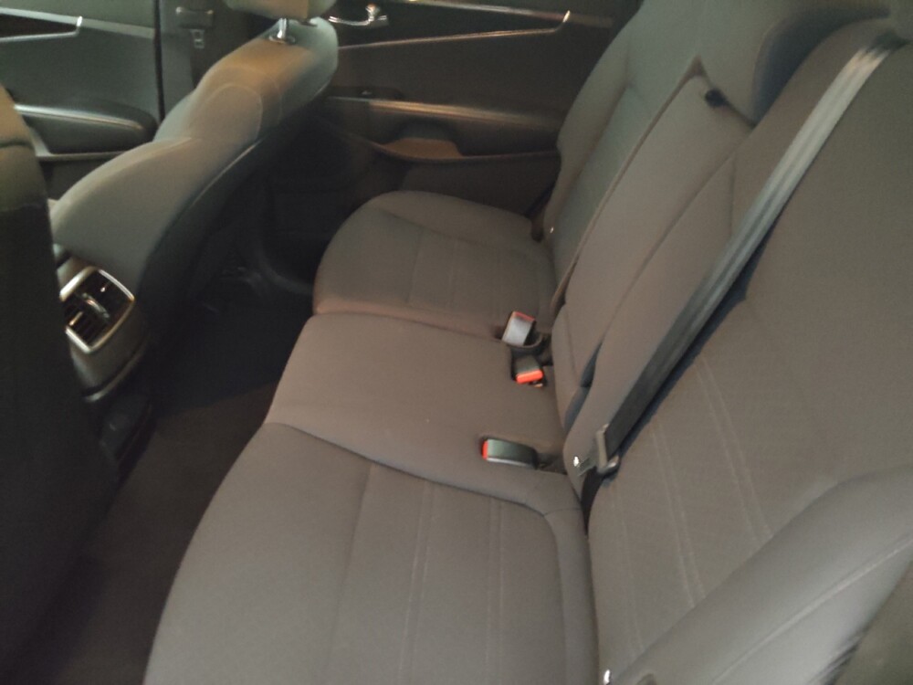 2019 Kia Sorento in Clearwater, FL 33764 - 18140812 18