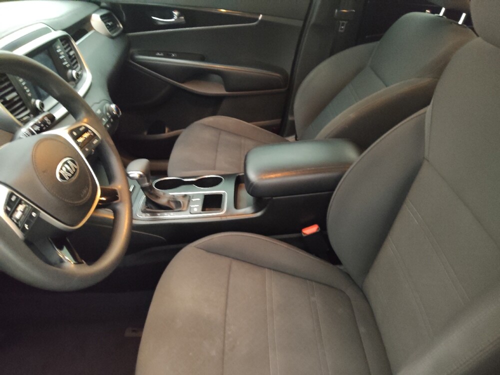 2019 Kia Sorento in Clearwater, FL 33764 - 18140812 17