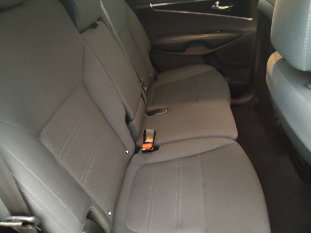 2019 Kia Sorento in Clearwater, FL 33764 - 18140812 19