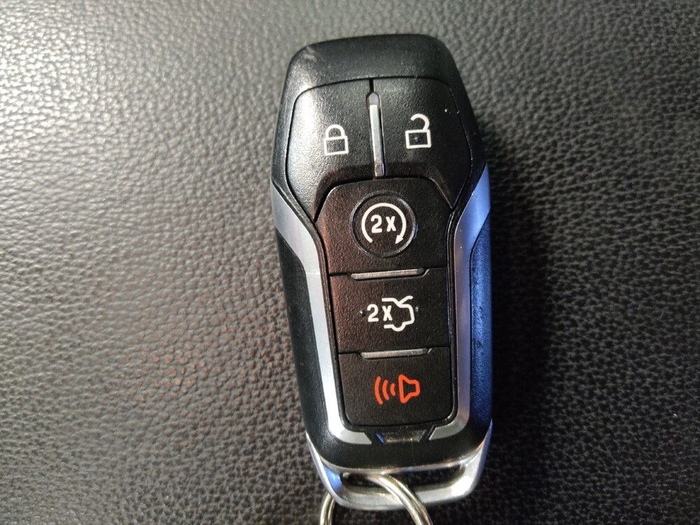 2016 Ford Explorer in Lakeland, FL 33815 - 18140814 32