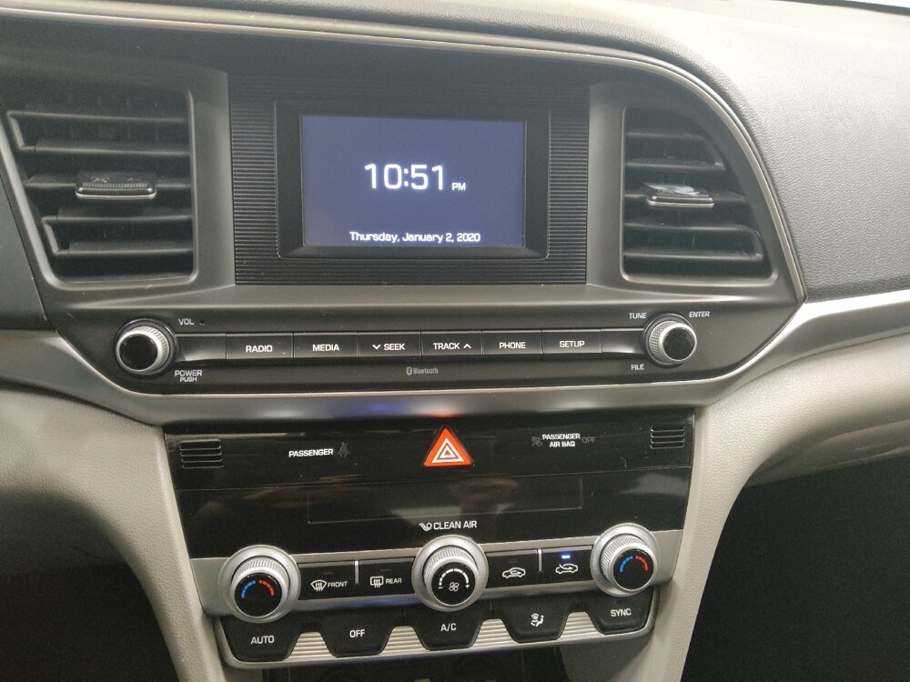 2020 Hyundai Elantra in Springfield, MO 65807 - 18140816 25