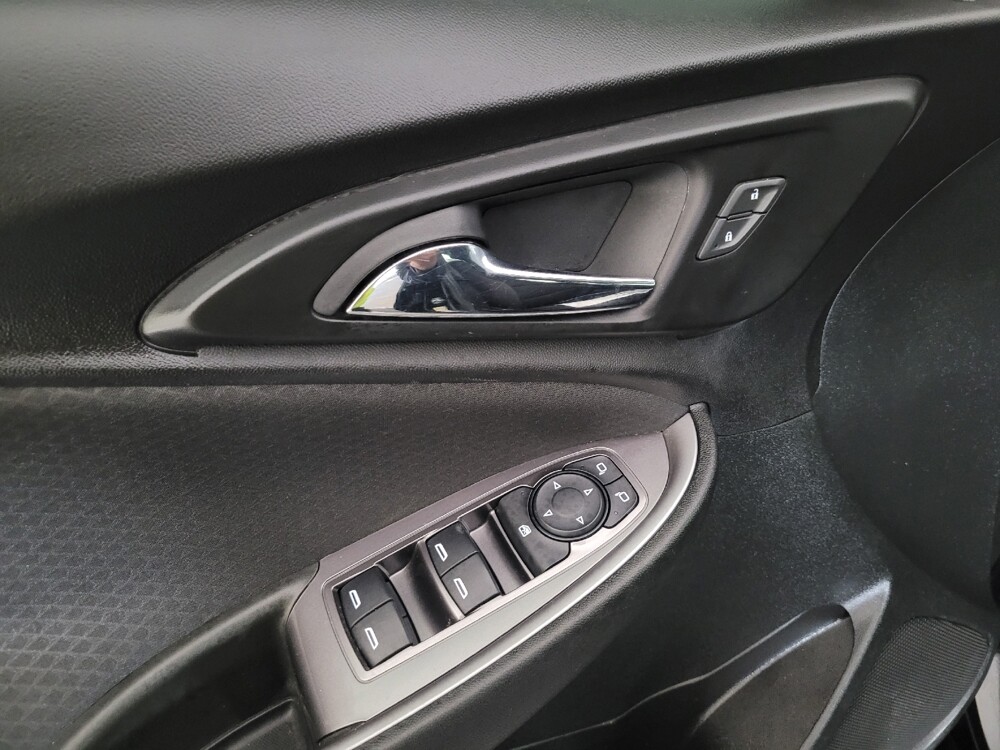 2020 Chevrolet Malibu in Arlington, TX 76011 - 18140829 27