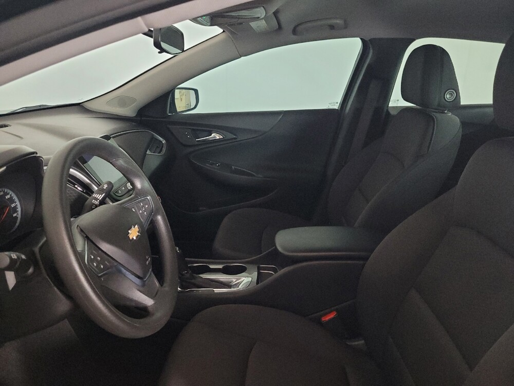 2020 Chevrolet Malibu in Arlington, TX 76011 - 18140829 17