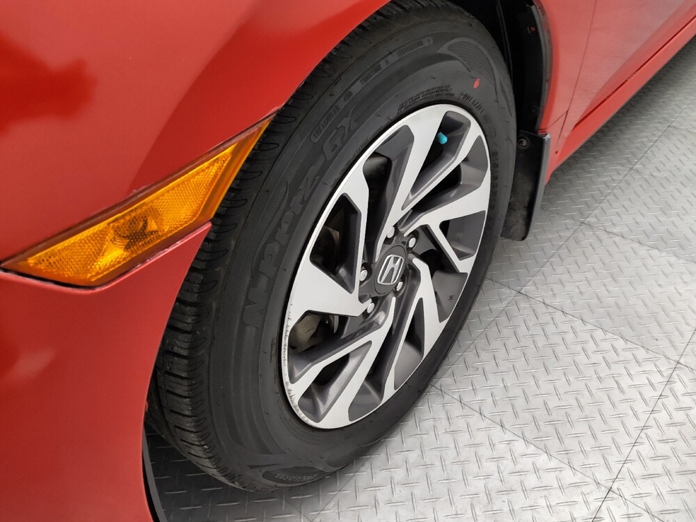 2018 Honda Civic in Independence, MO 64055 - 18140834 31