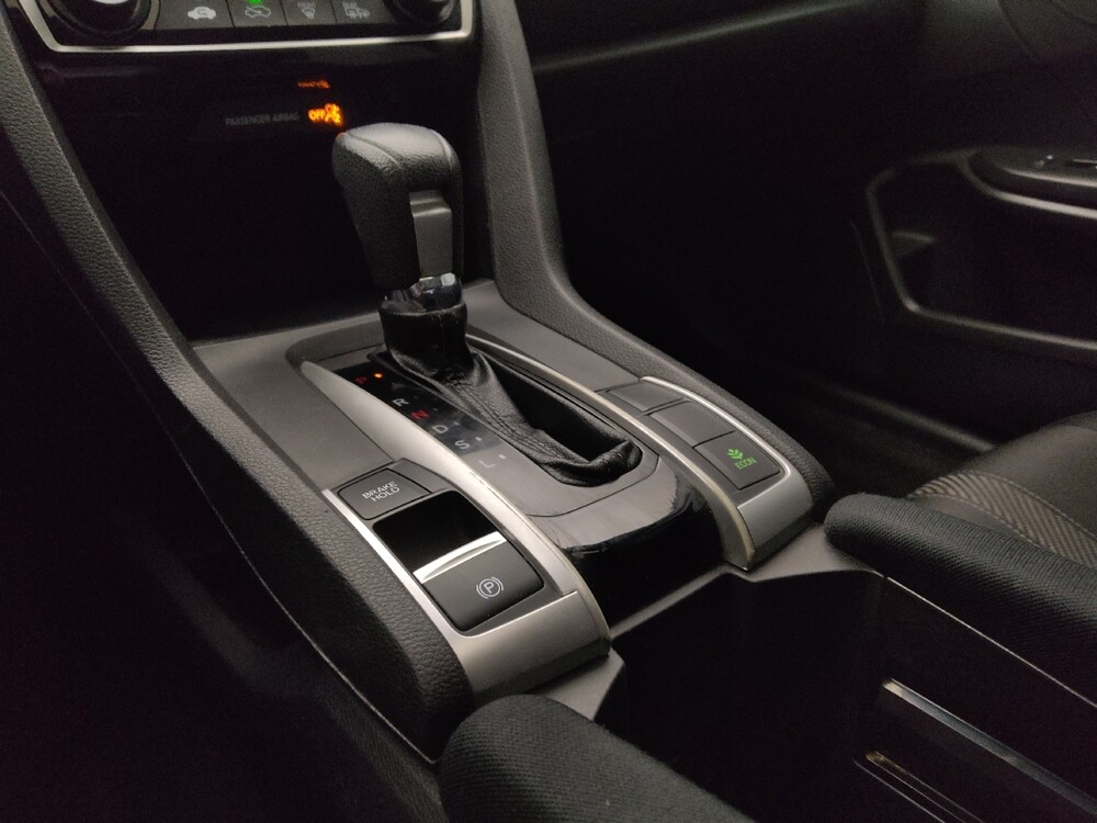 2018 Honda Civic in Independence, MO 64055 - 18140834 26