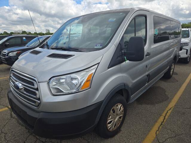 2015 Ford Transit 350 in Blauvelt, NY 10913 - 18140860 4