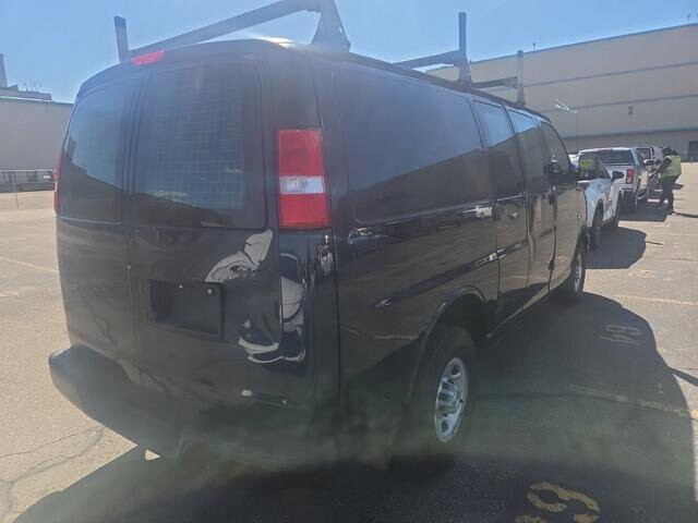 2019 Chevrolet Express 2500 in Blauvelt, NY 10913 - 18140861 7