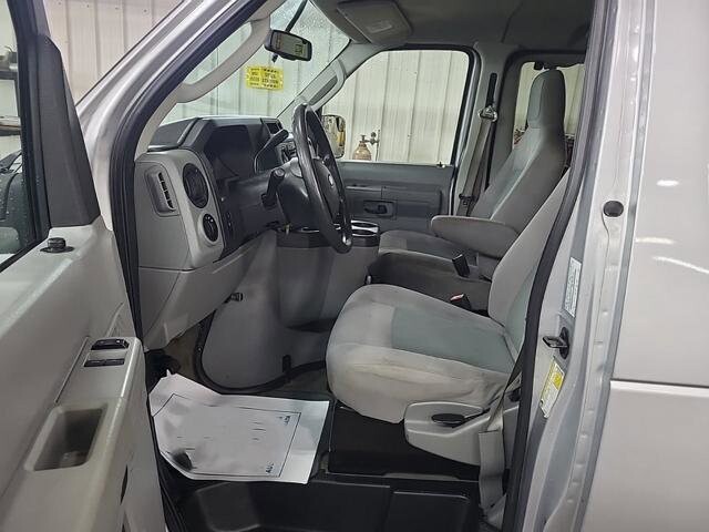 2014 Ford E-350 and Econoline 350 in Blauvelt, NY 10913 - 18140862 8