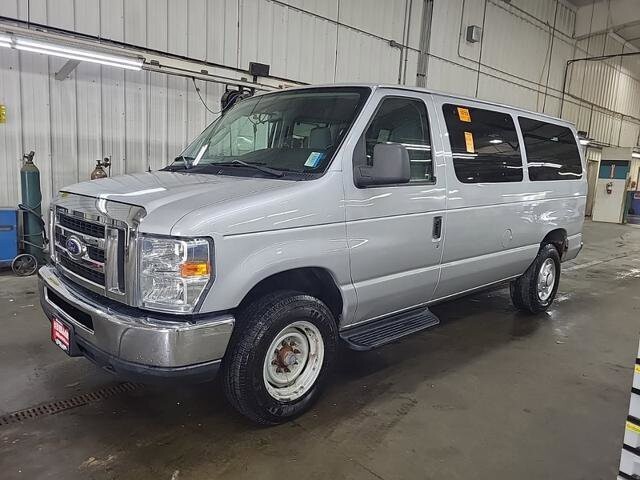 2014 Ford E-350 and Econoline 350 in Blauvelt, NY 10913 - 18140862 4