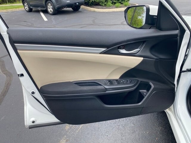 2018 Honda Civic in Marysville, OH 43040 - 18140876 13