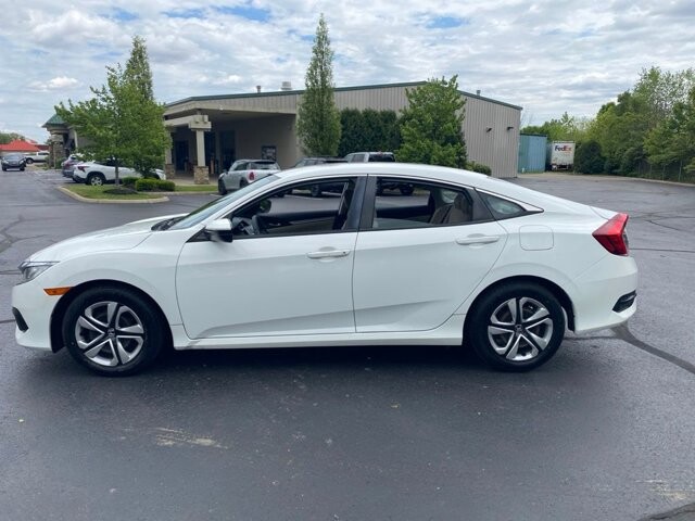 2018 Honda Civic in Marysville, OH 43040 - 18140876 4