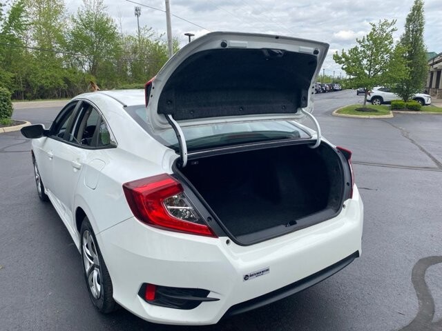 2018 Honda Civic in Marysville, OH 43040 - 18140876 30