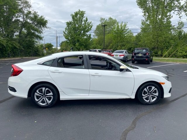 2018 Honda Civic in Marysville, OH 43040 - 18140876 10