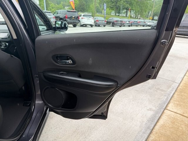 2019 Honda HR-V in Knoxville, TN 37920 - 18140877 10