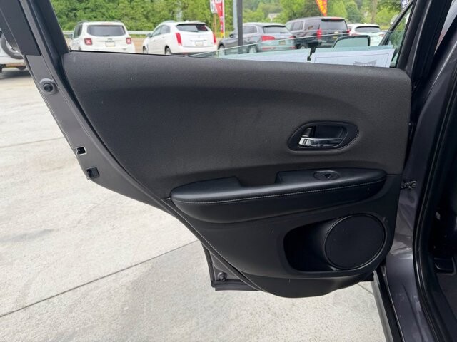 2019 Honda HR-V in Knoxville, TN 37920 - 18140877 8
