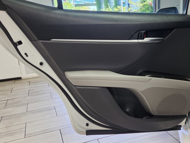 2022 Toyota Camry in Cinnaminson, NJ 08077 - 18140878 12