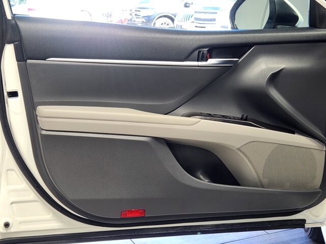 2022 Toyota Camry in Cinnaminson, NJ 08077 - 18140878 10