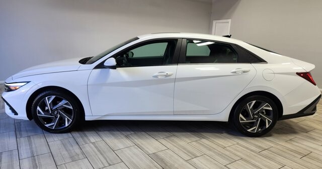 2025 Hyundai Elantra in Cinnaminson, NJ 08077 - 18140885 2