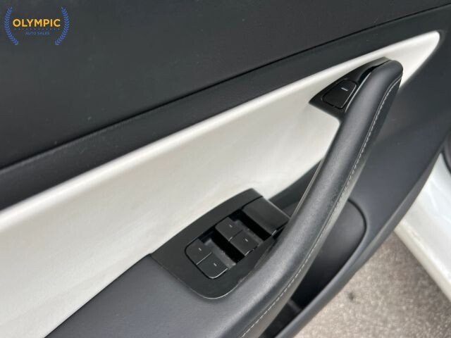 2020 Tesla Model 3 in Decatur, GA 30032 - 18140895 30