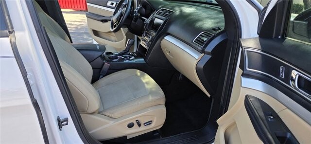 2016 Ford Explorer in Mesa, AZ 85212 - 18140904 14