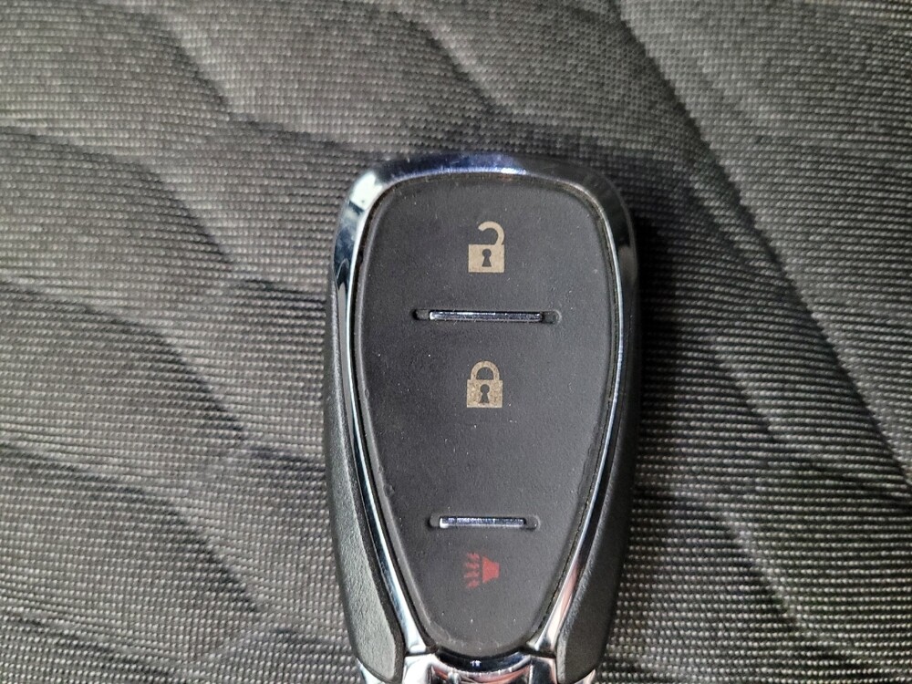 2021 Chevrolet Equinox in Riverside, CA 92504 - 18140917 32