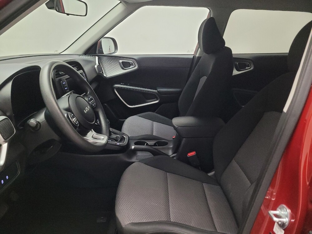 2023 Kia Soul in Montclair, CA 91763 - 18140918 17