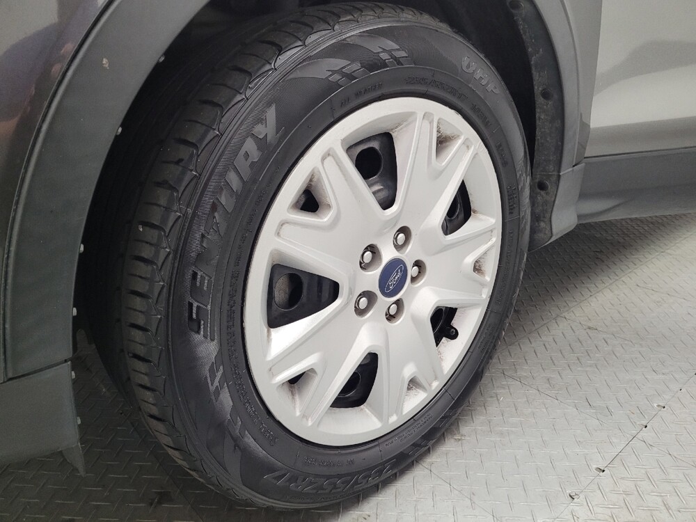 2016 Ford Escape in Fresno, CA 93726 - 18140922 31