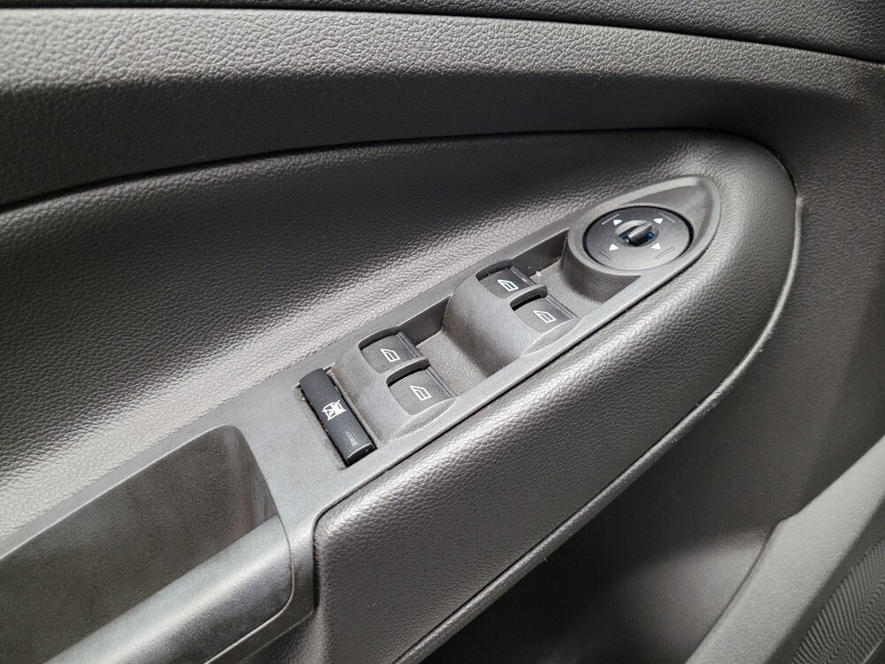 2016 Ford Escape in Fresno, CA 93726 - 18140922 27