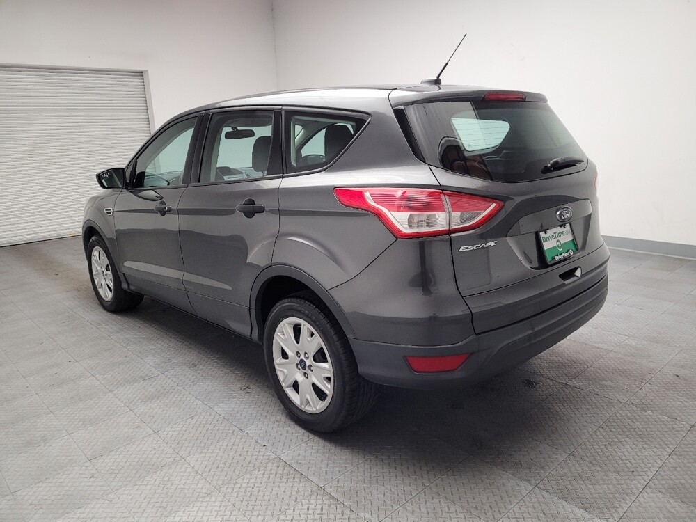 2016 Ford Escape in Fresno, CA 93726 - 18140922 3