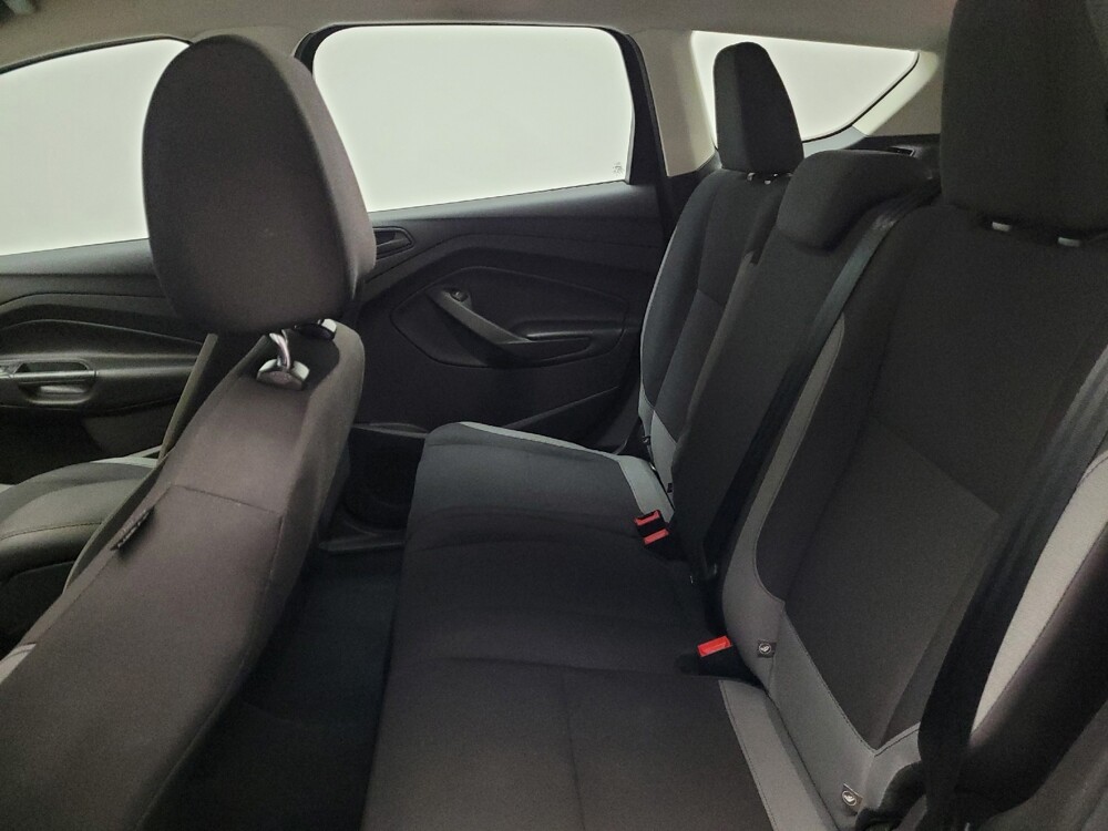 2016 Ford Escape in Fresno, CA 93726 - 18140922 18