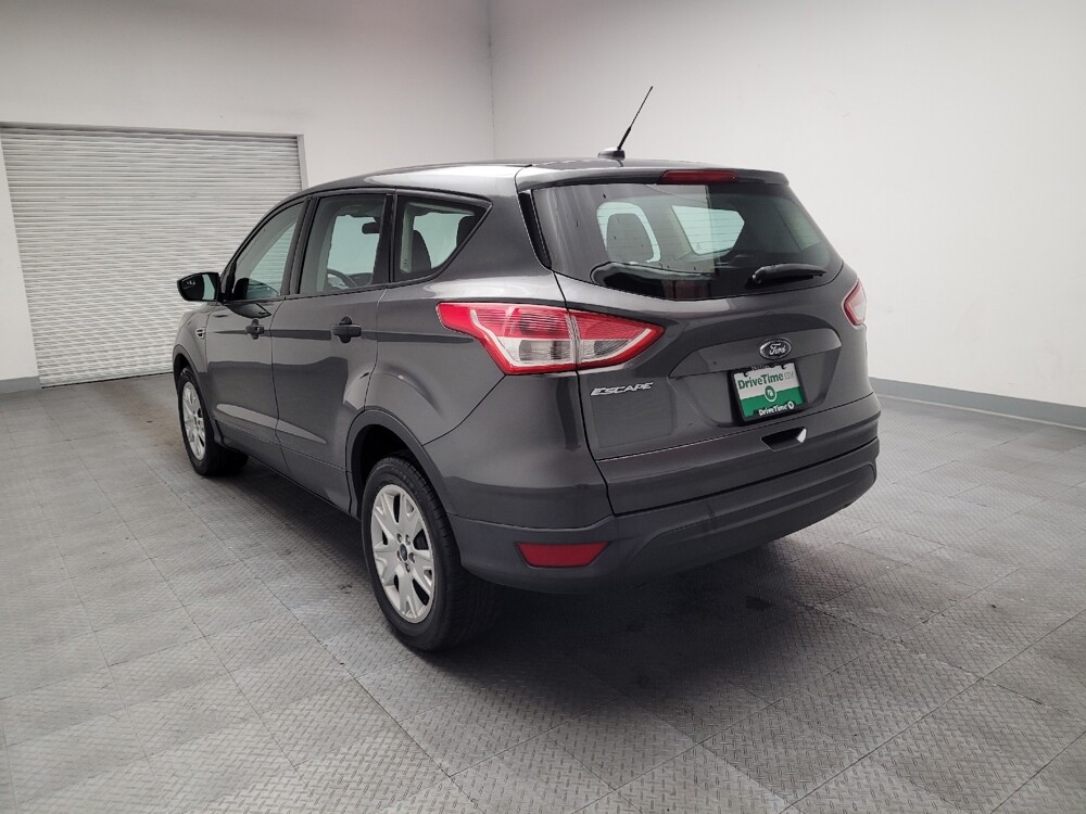 2016 Ford Escape in Fresno, CA 93726 - 18140922 5