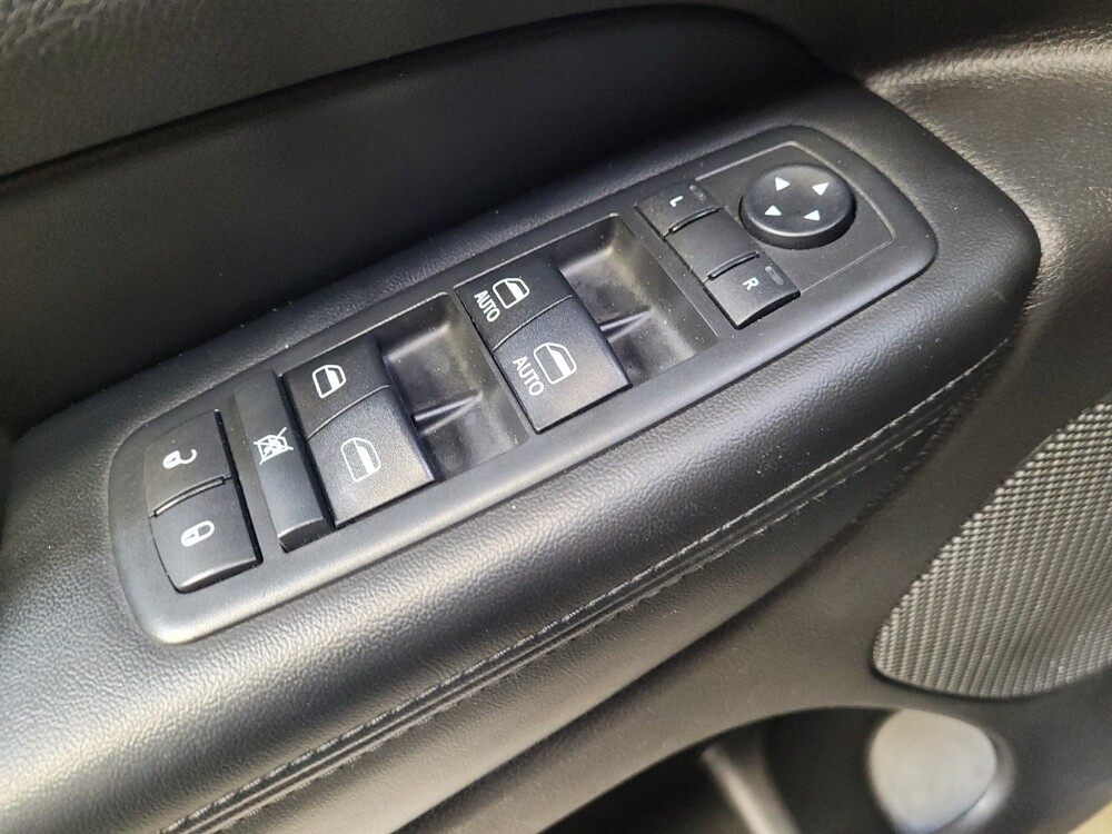 2018 Jeep Grand Cherokee in Sacramento, CA 95821 - 18140924 27