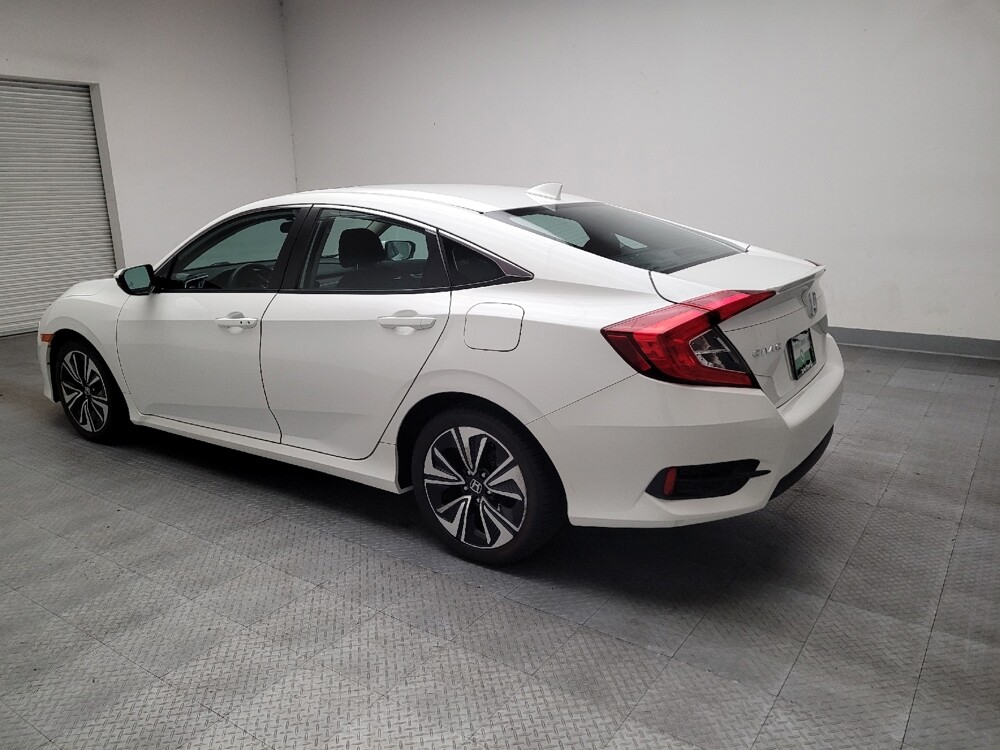 2017 Honda Civic in Riverside, CA 92504 - 18140926 3