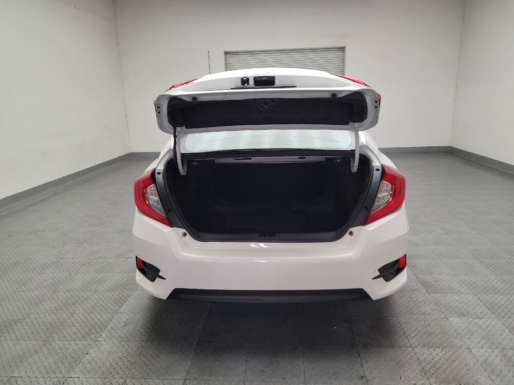 2017 Honda Civic in Riverside, CA 92504 - 18140926 29