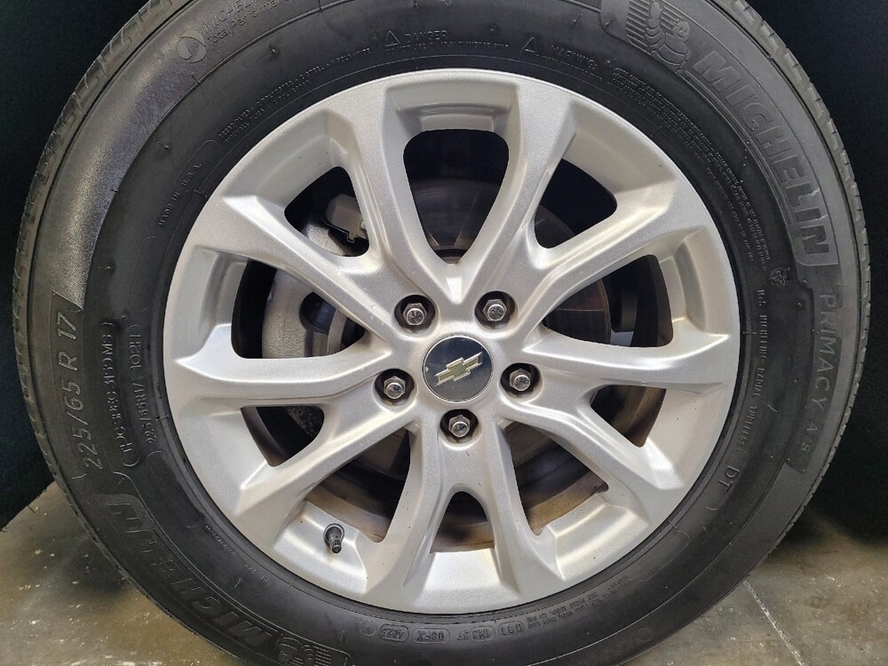 2020 Chevrolet Equinox in Riverside, CA 92504 - 18140927 31